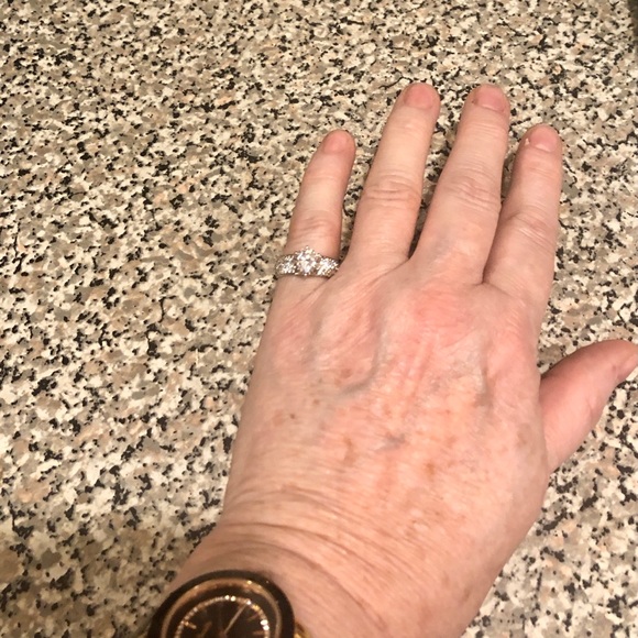 🍃💐3ct 5A Hearts & Arrows Cz on pave 925 sz7💐🍃 - Picture 13 of 16